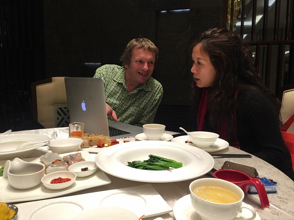 EFFICIENT BUSINESS MEETING WITH AME REPRESENTATIVE REBECCA