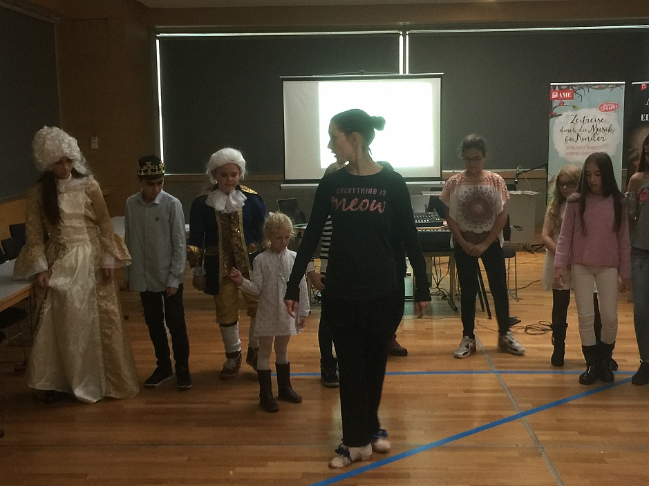 "Zeitreise durch die Musik für Kinder" Workshop at the Buch WIen