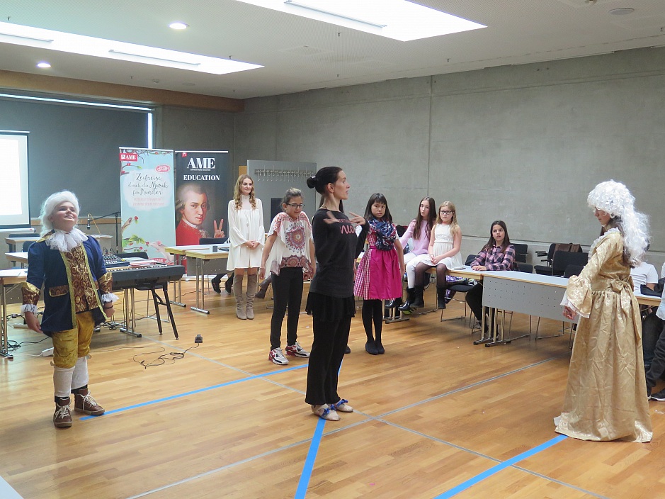 "Zeitreise durch die Musik für Kinder" Workshop at the Buch WIen