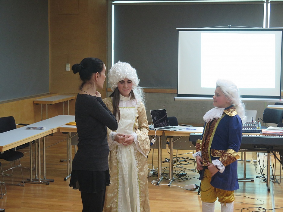 "Zeitreise durch die Musik für Kinder" Workshop at the Buch WIen