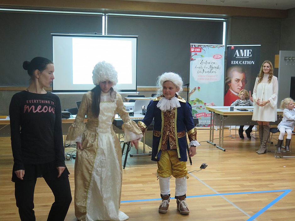 "Zeitreise durch die Musik für Kinder" Workshop at the Buch WIen