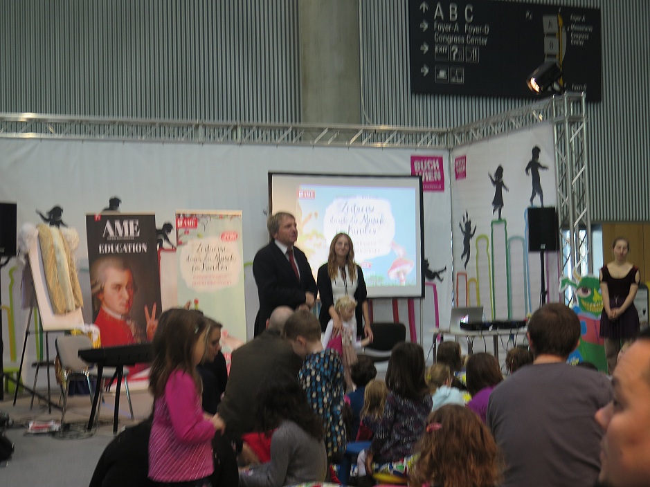 "Zeitreise durch die Musik für Kinder" Workshop at the Buch WIen