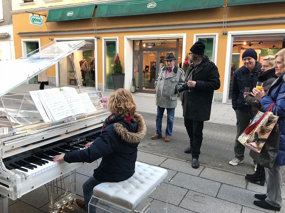 Piano matinée mit book presentaion