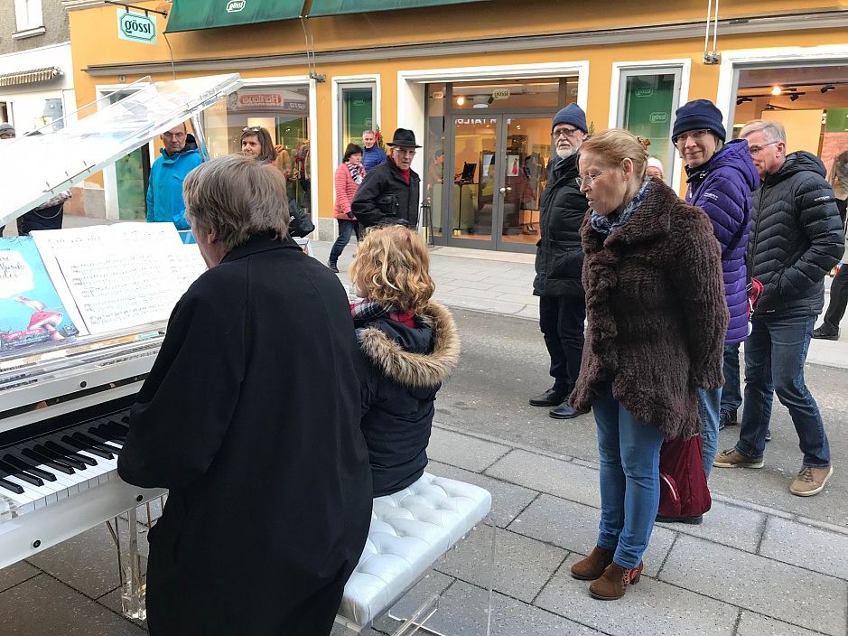 Piano matinée mit book presentaion