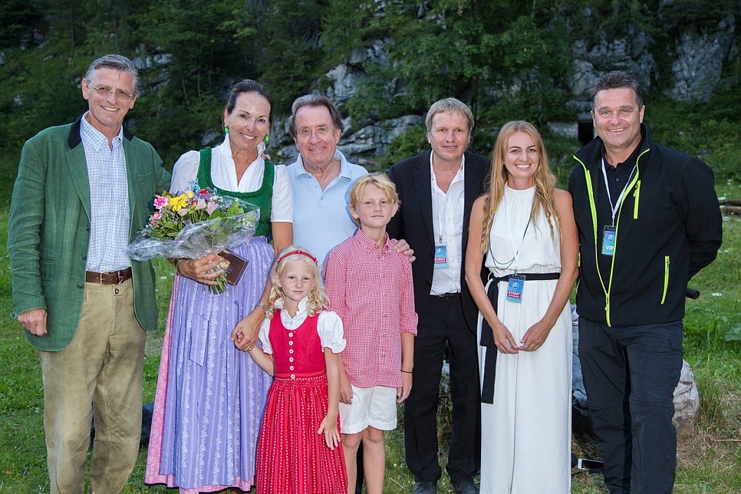 Eisklang concert: Karl-Heinz Muhr, Elisabeth Muhr, Rudolf Buchbinder, Greta Obermair, Noah Obermair, Peter Brugger, Romana Obermair, Bgm. Egon Höll